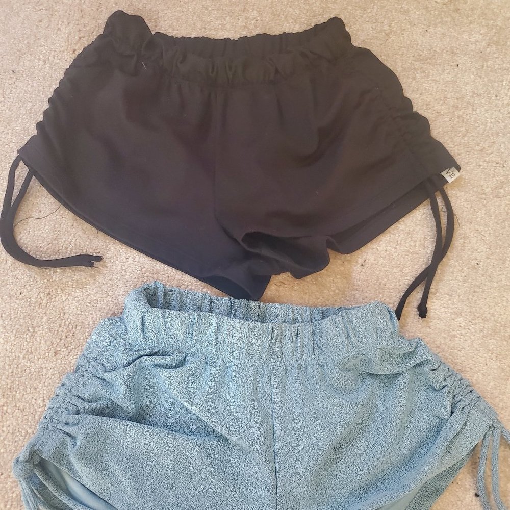 FIVE high tie shorts